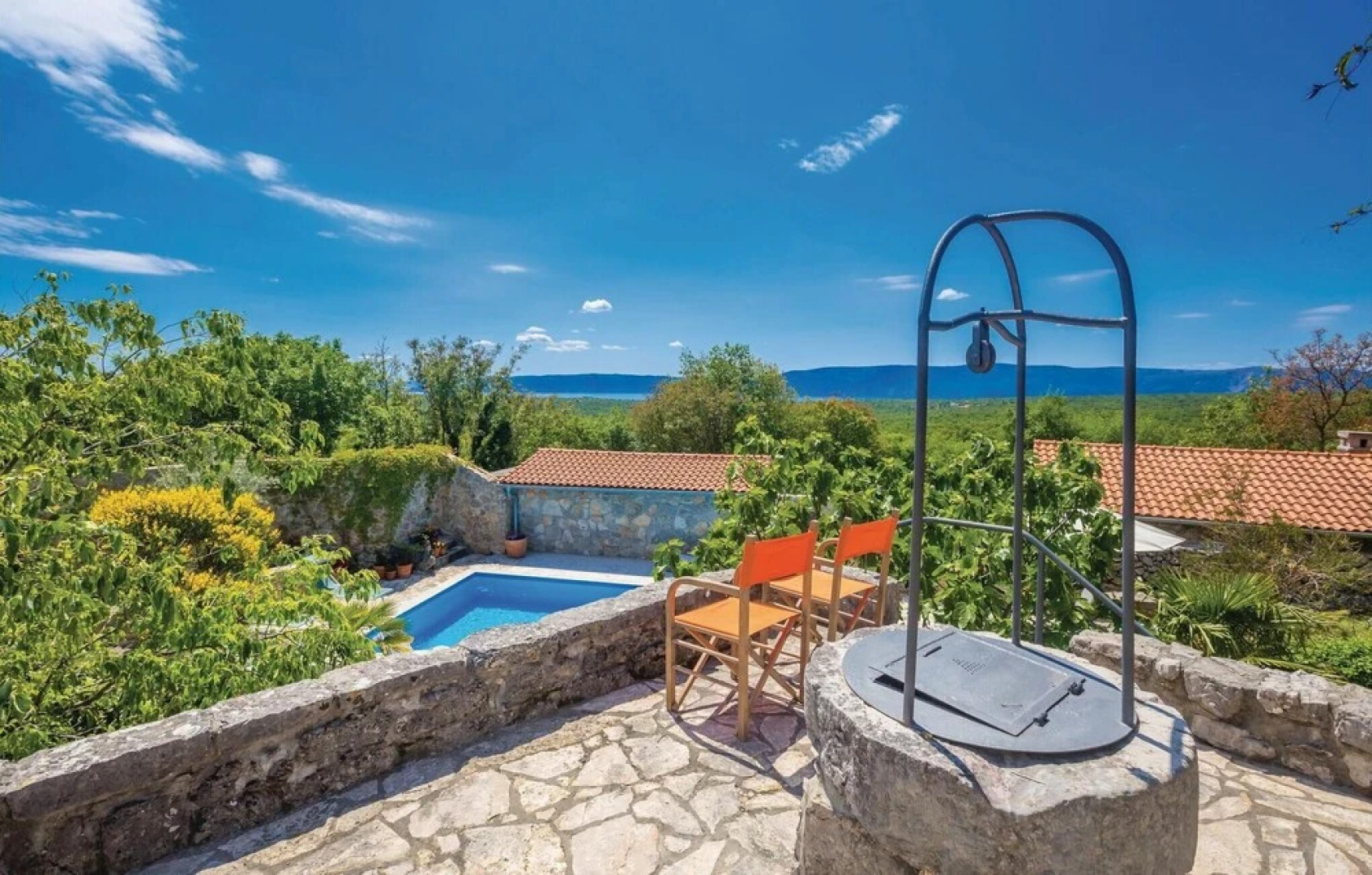 Awesome Home in Malinska With 3 Bedrooms, Outdoor Swimming Pool and Wifi