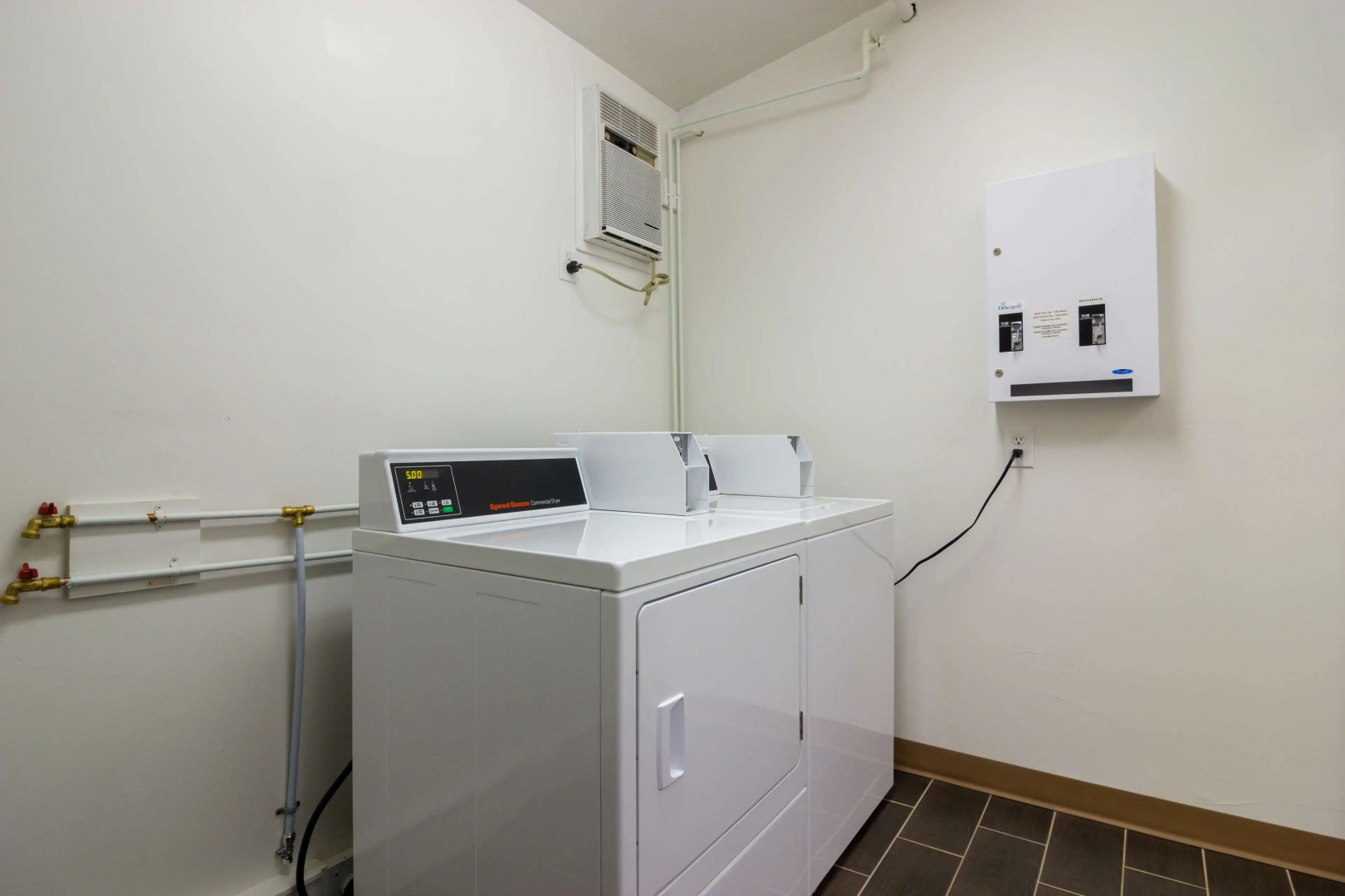 Motel 6 Kerrobert, SK