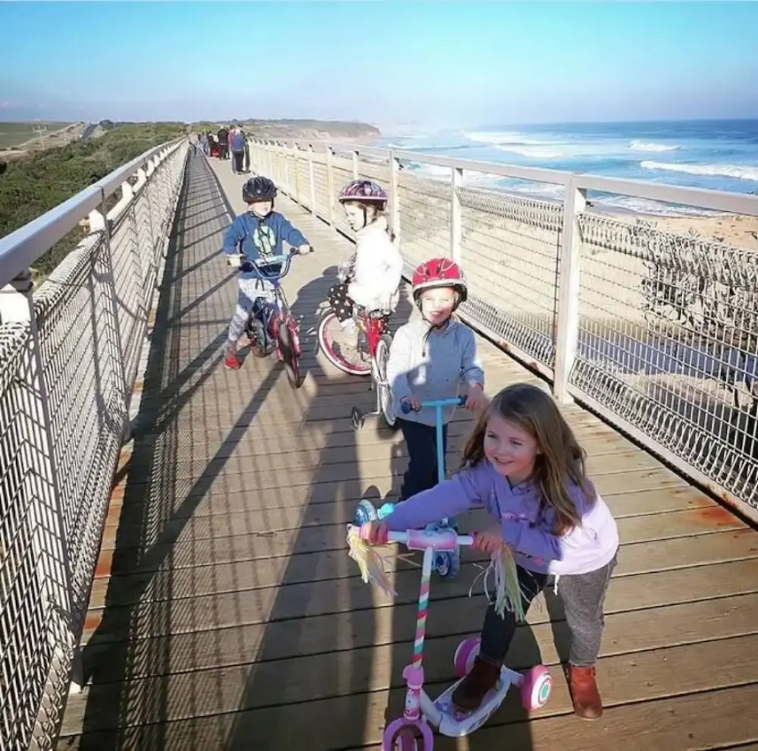 Colours By The Sea Wheelchair Pet-friendly Waterfront Retreat Fireplace Wood Supplied