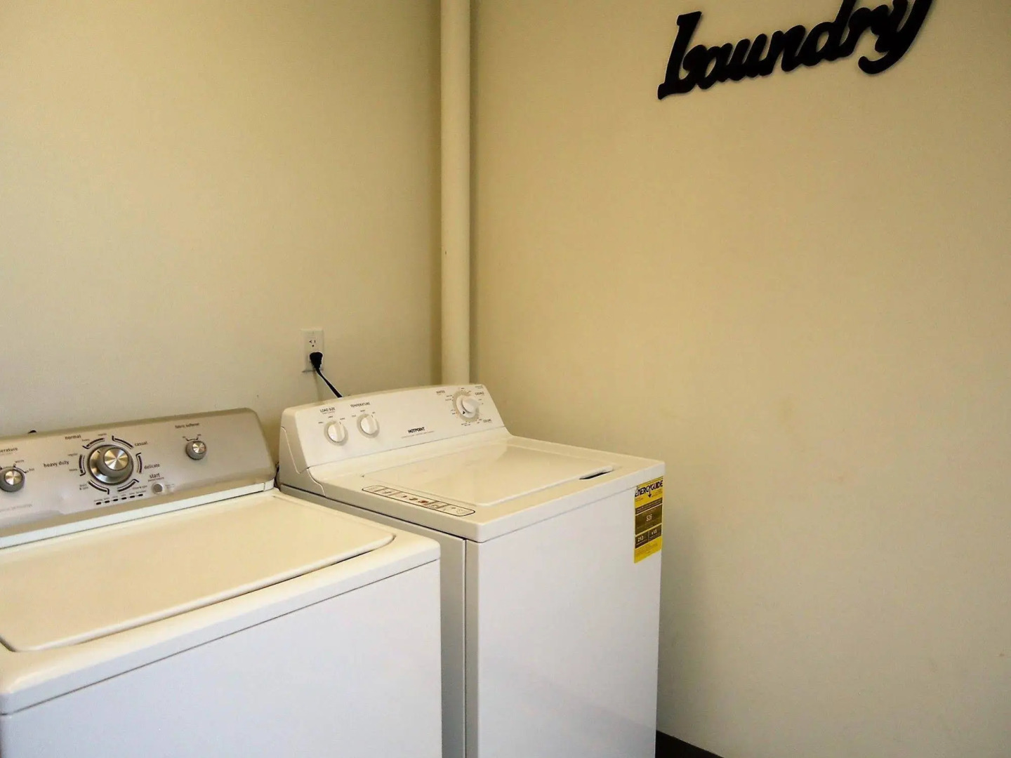 Karnes City Cottages