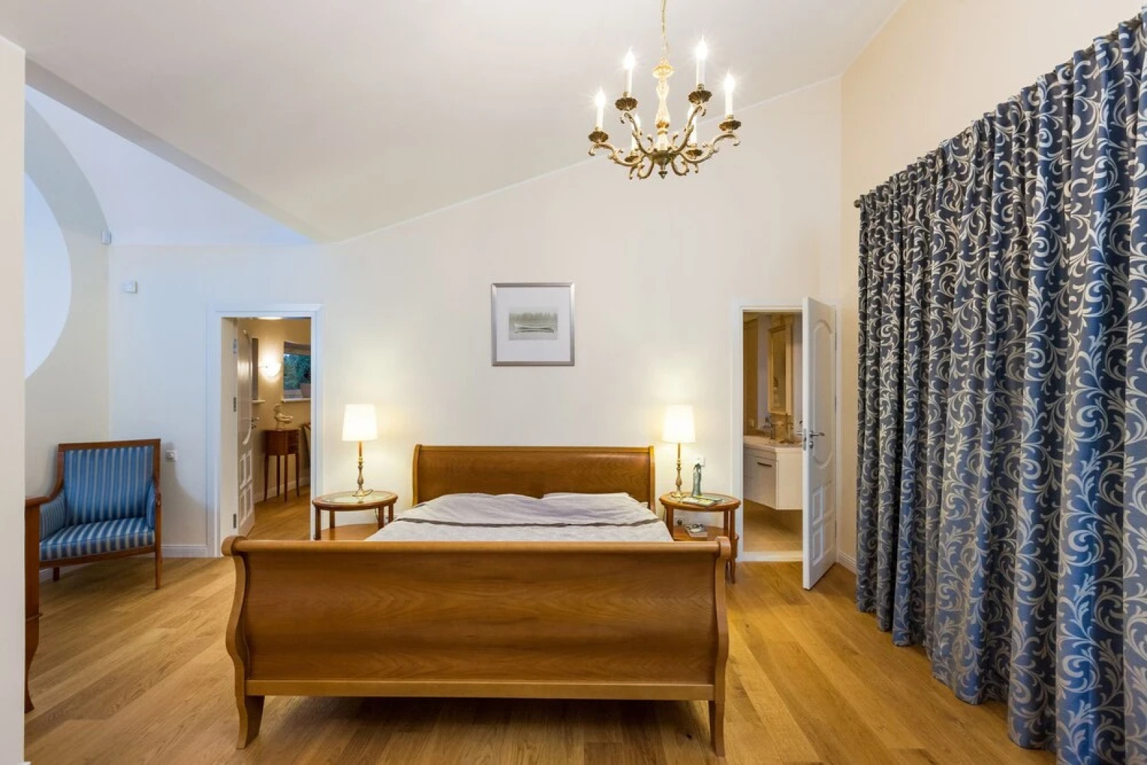 Deluxe private city Villa