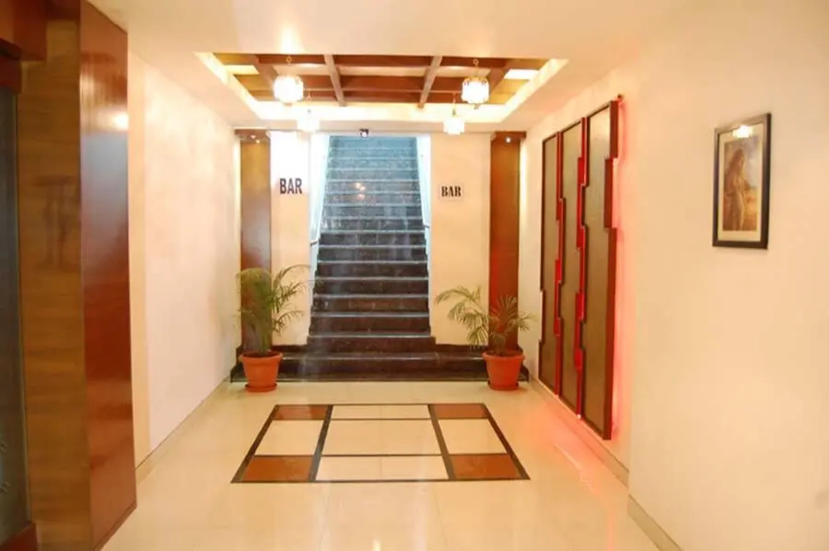 Hotel Amit International