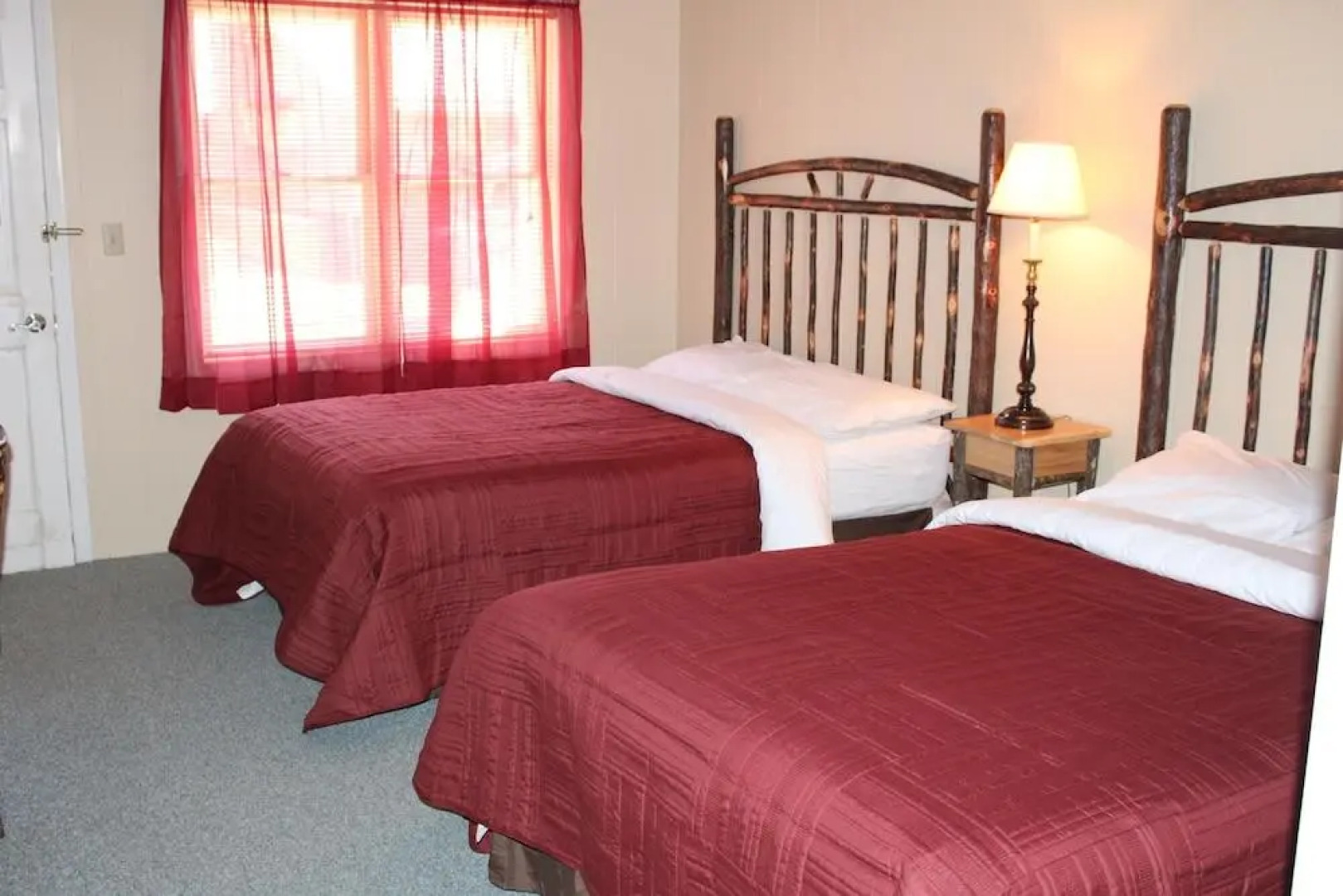 New River Inn and Cabins