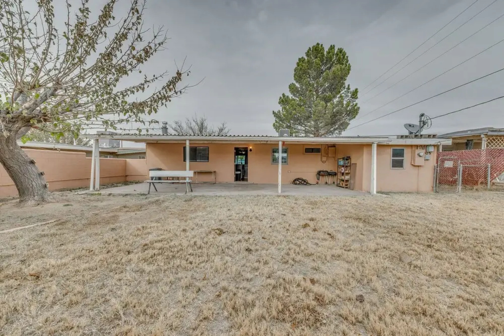 Pet-friendly Alamogordo Home 16 Mi to White Sands!