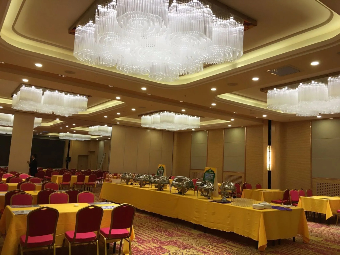 Qinghai Baiyun Xiangling Hotel