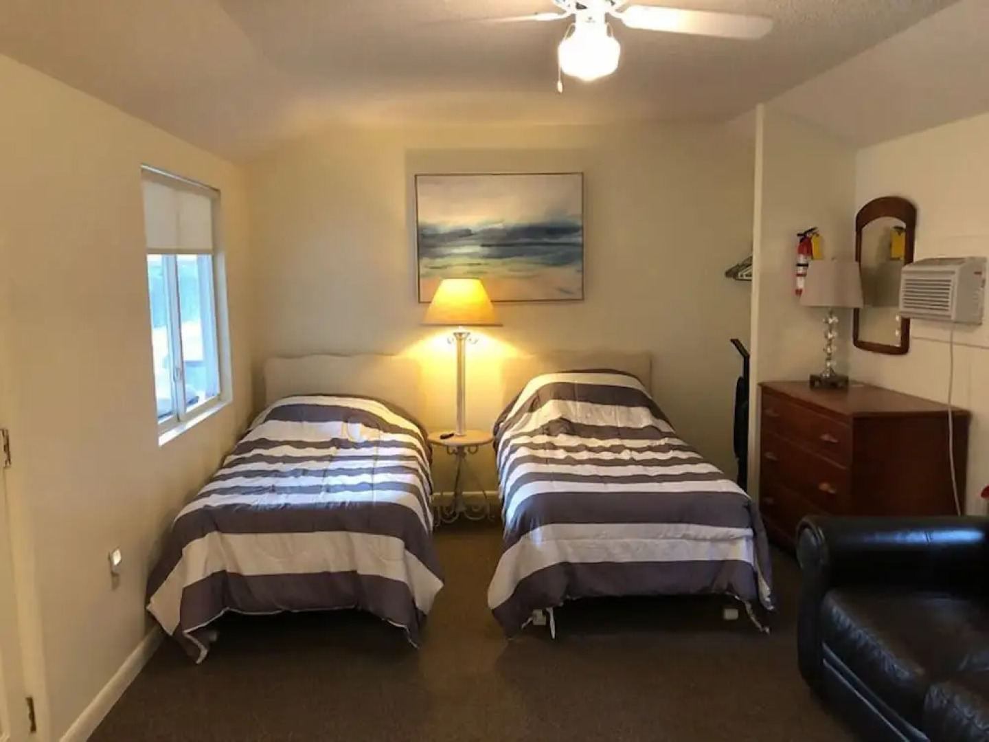 West Winds Motel & Cottages