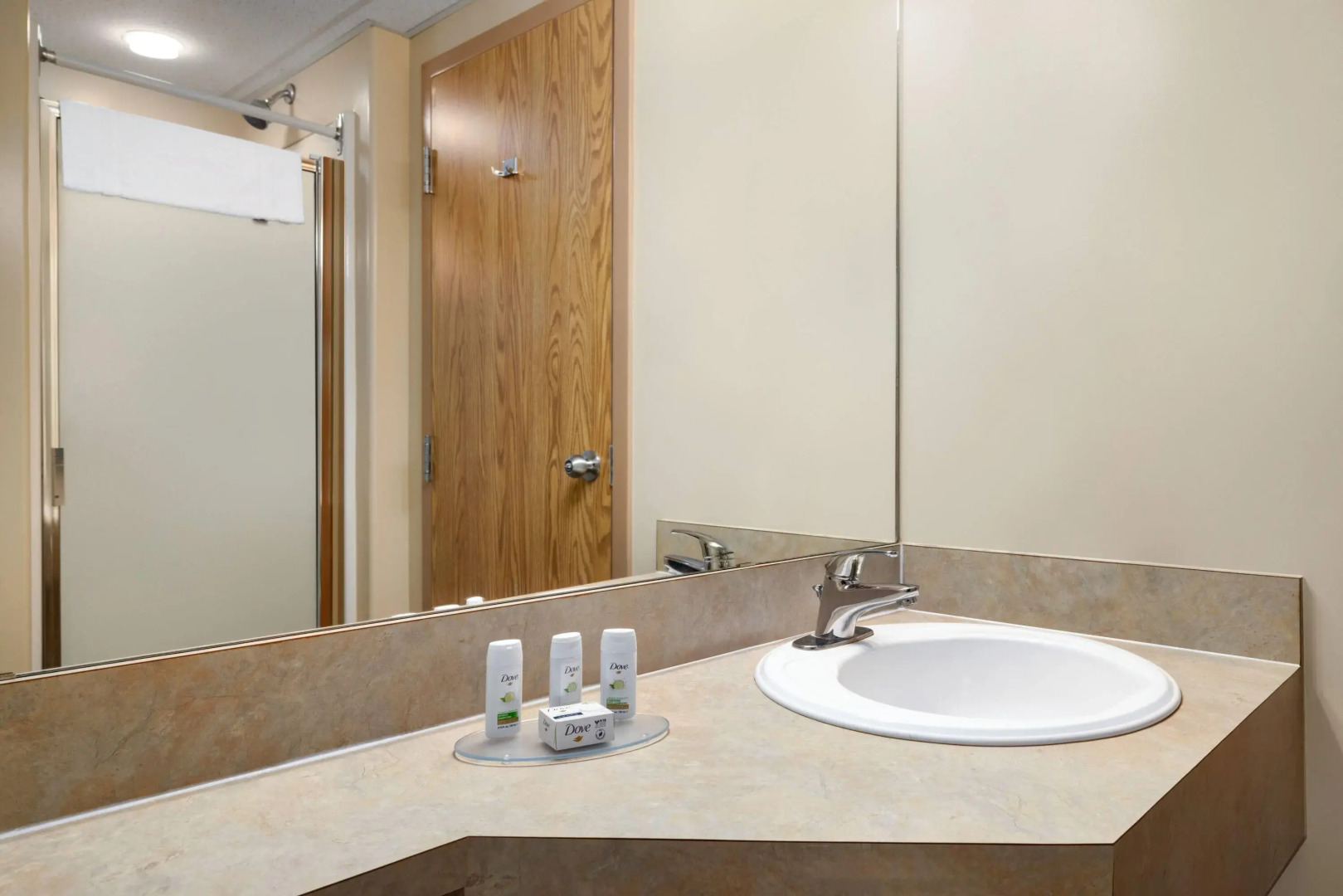 Super 8 by Wyndham Swan River MB