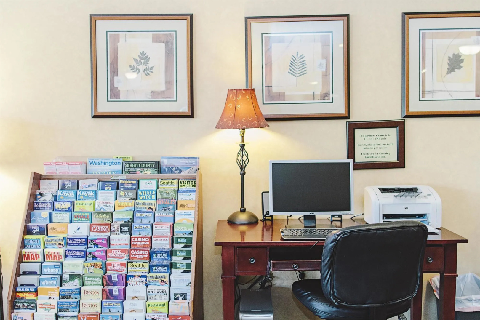 Lavissh Inn & Suites