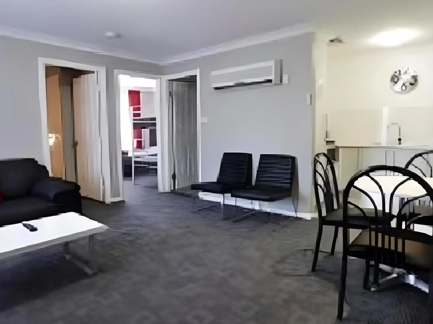 Cattleman's Country Motor Inn & Serviced Apartments