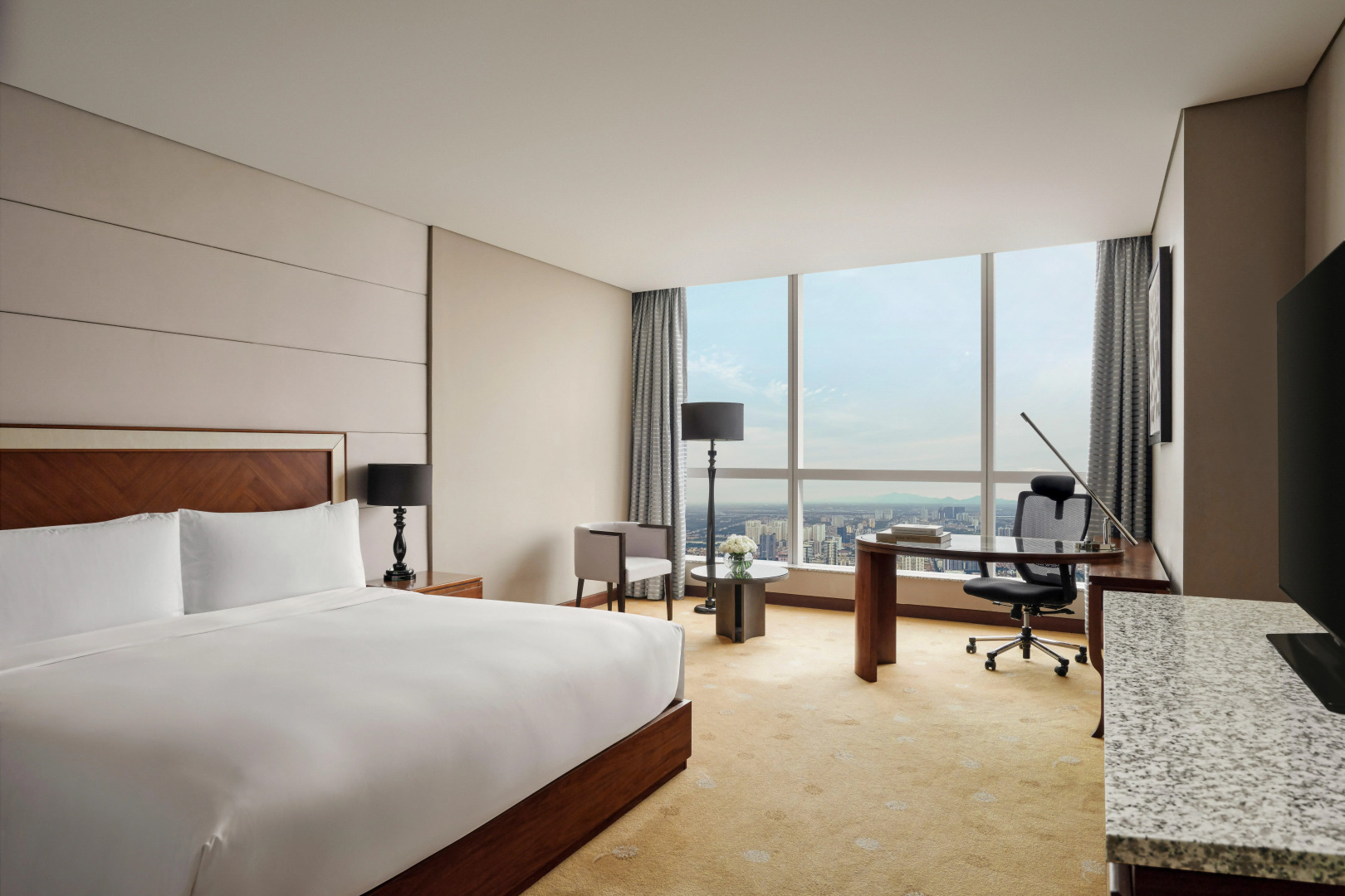 InterContinental Hanoi Landmark72 by IHG