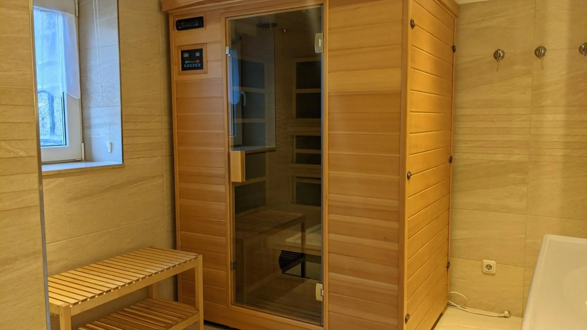 WeisseVilla Friedrichsbrunn Fewo SOLIDE