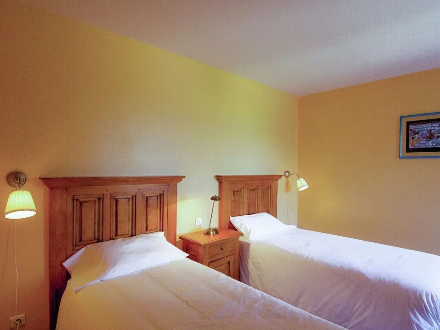 Luxury Apartment With Terrace, Sauna, Tennis, Pool