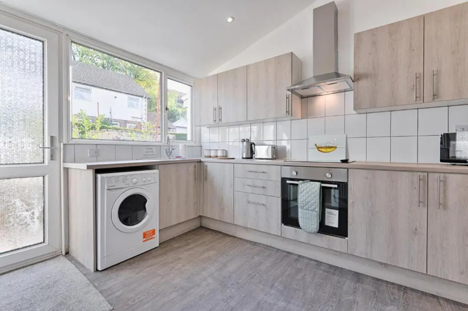 Hilltop House - TV in Every Bedroom!