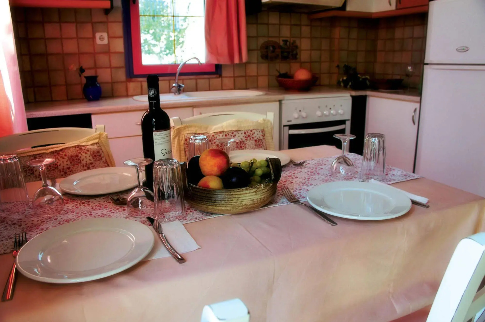 Cybele Suites & Apartments