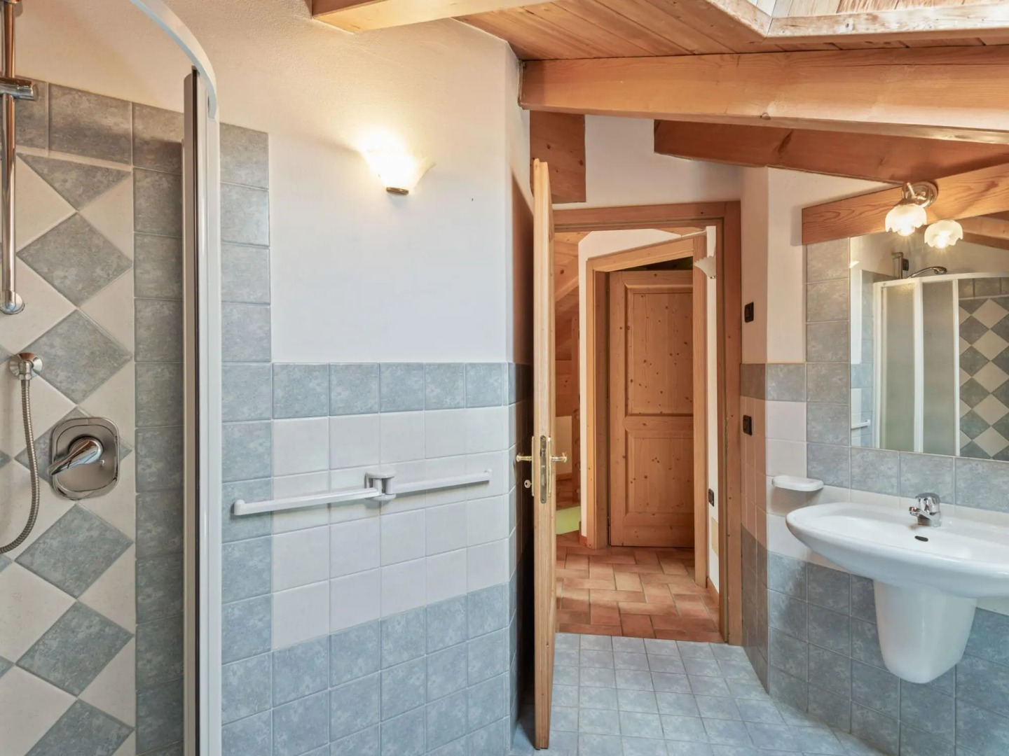 Accommodation with wellness center, in Val di Sole, 1km away from the ski bus