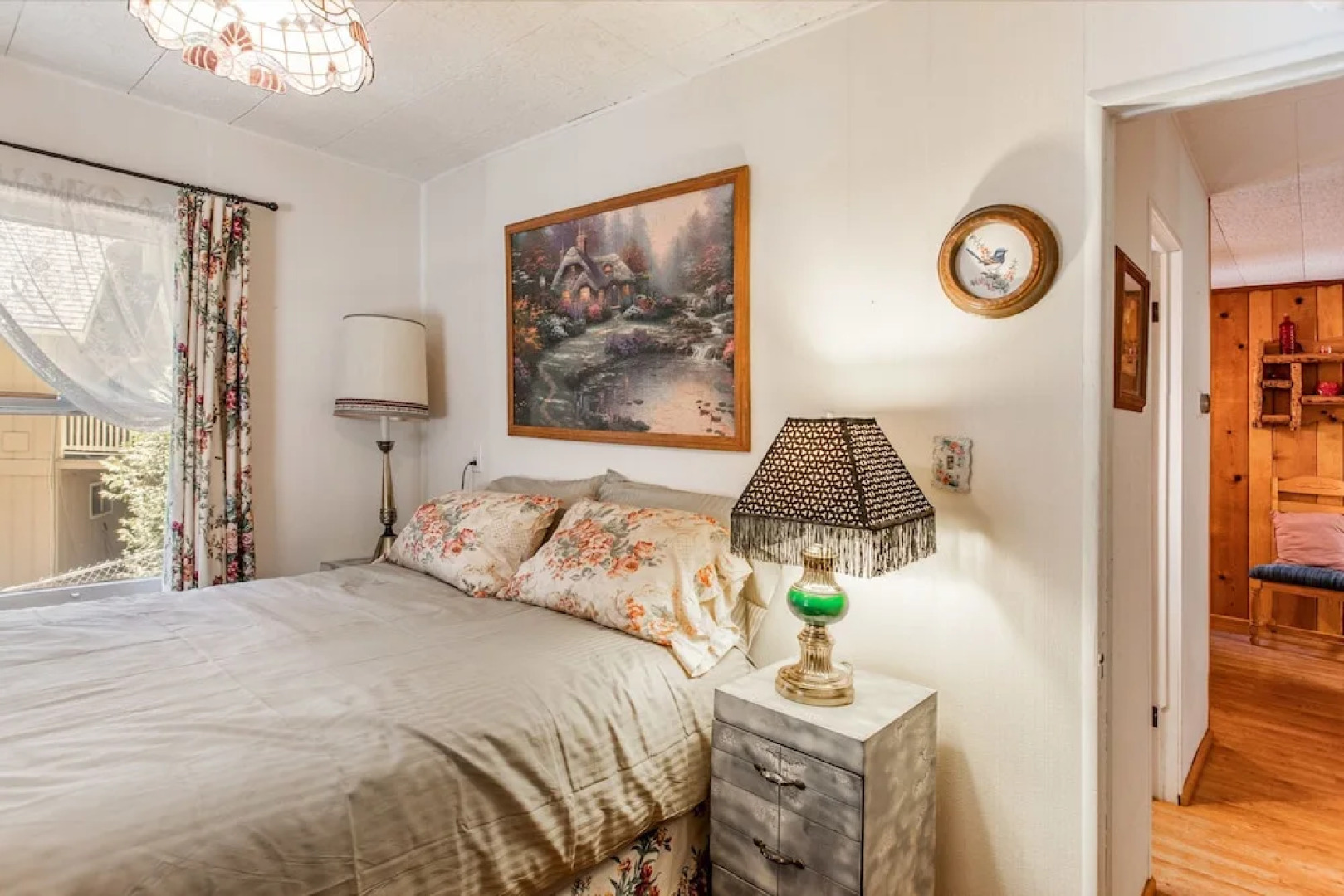 The Cottage - Charming Home 2 Bedrooms 2 Bathrooms Home