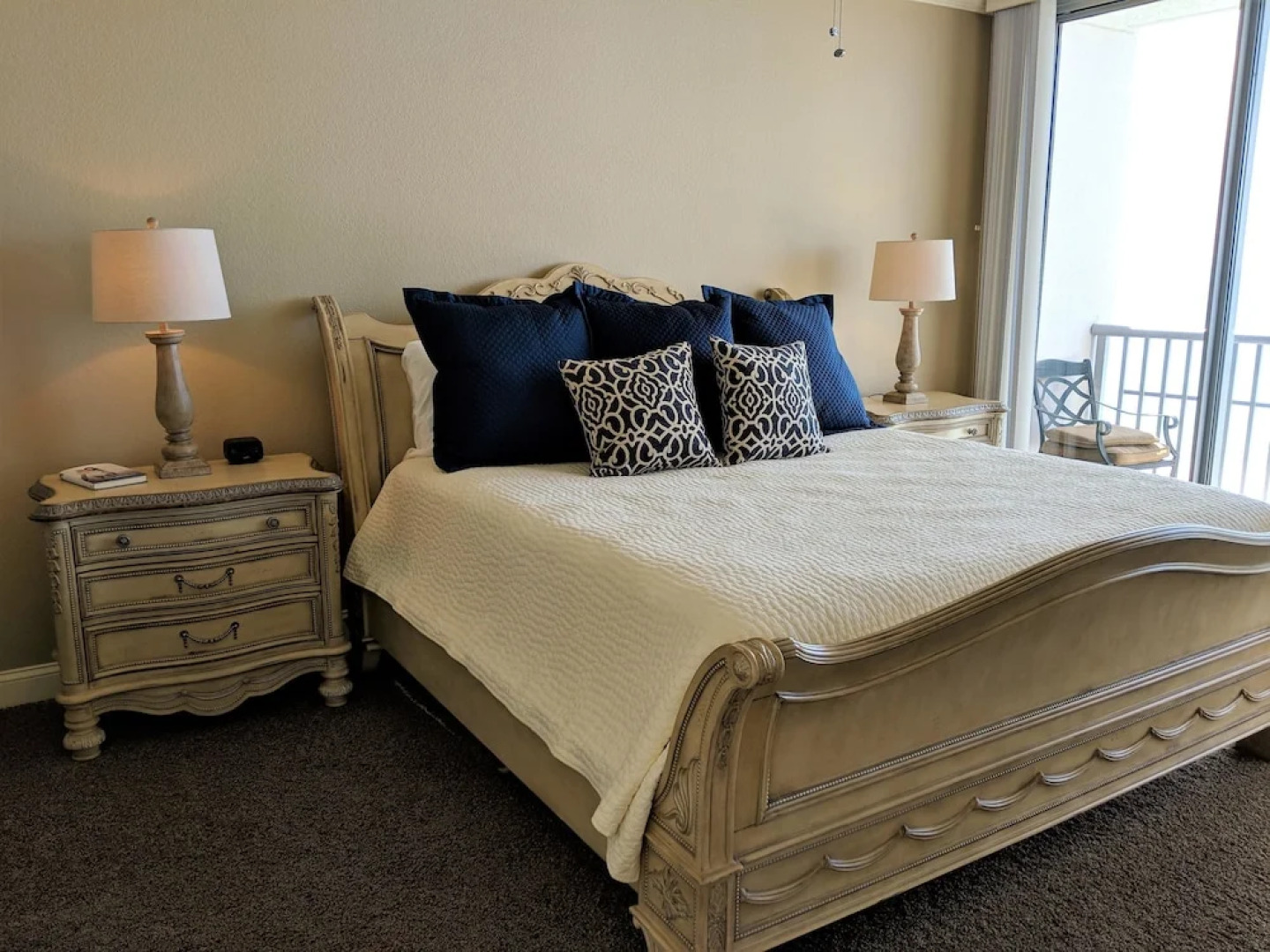 Emerald Dolphin by Surfside VR