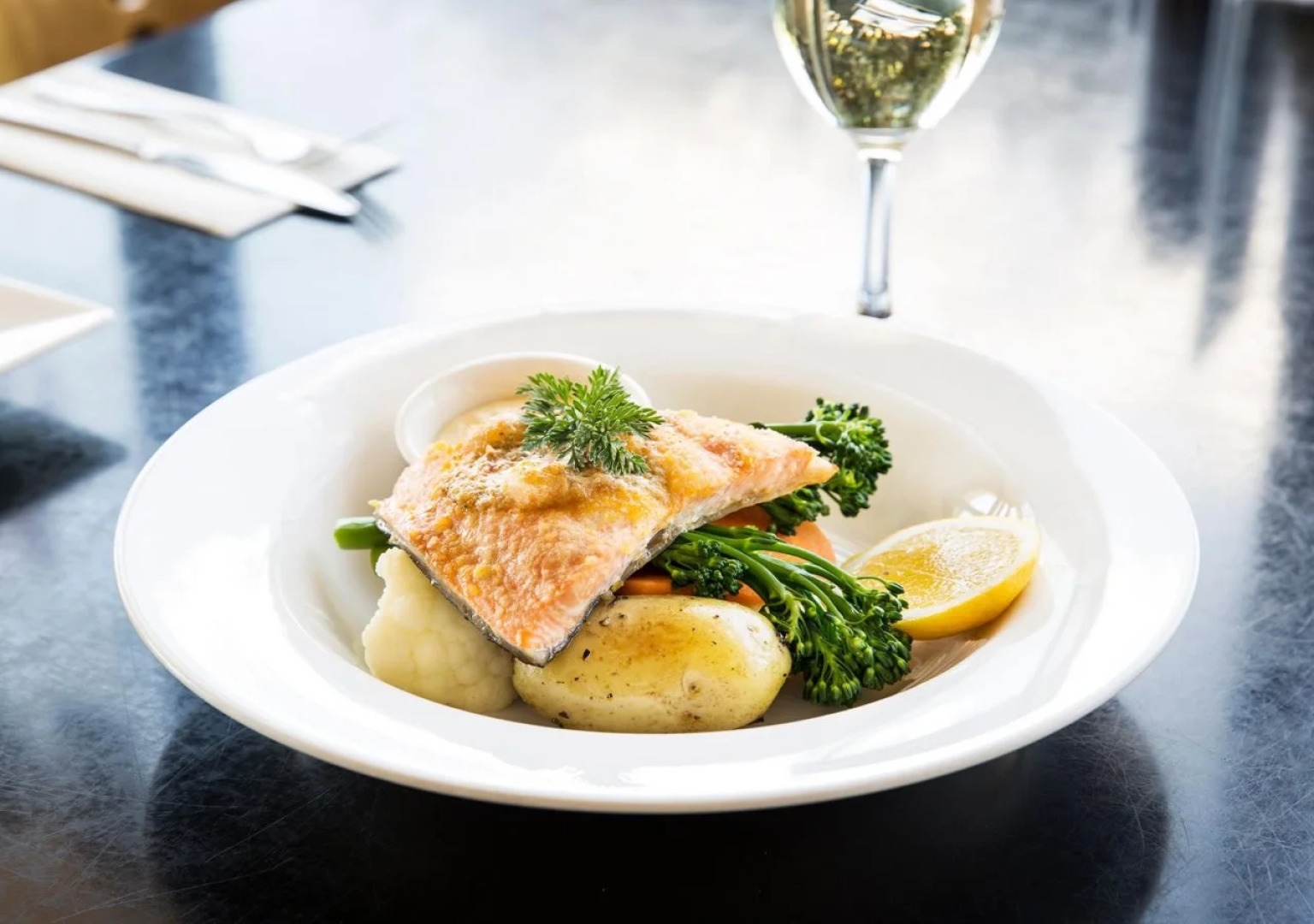 Nightcap at Riverside Hotel