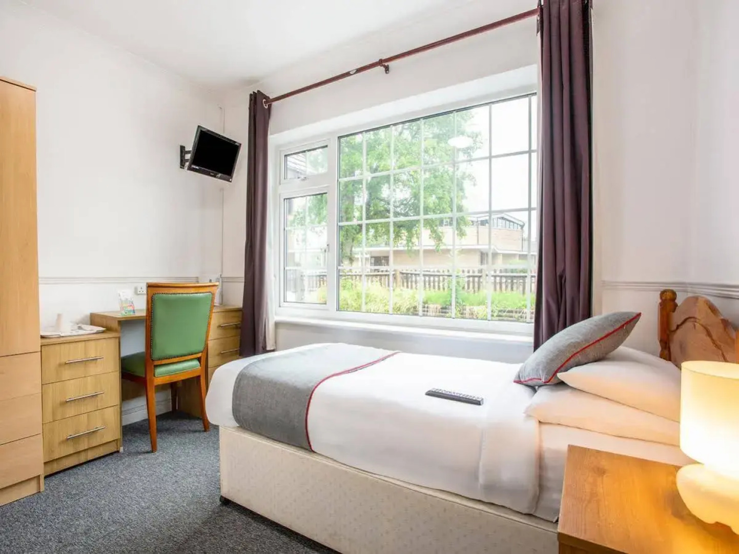 Flexistay Ambers Gatwick Aparthotel