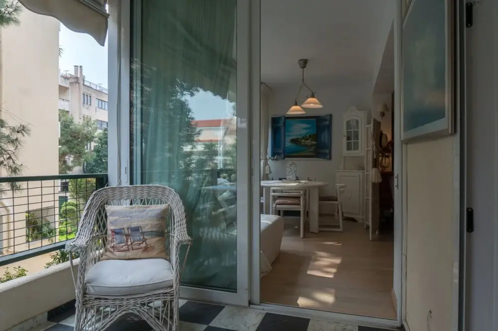 Little Cloud 2BR Seaside Apartment