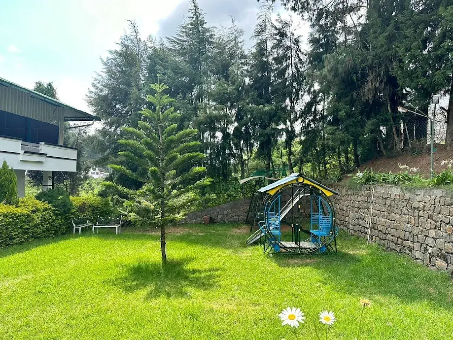 Orange Valley Hill Stay by OYO Rooms