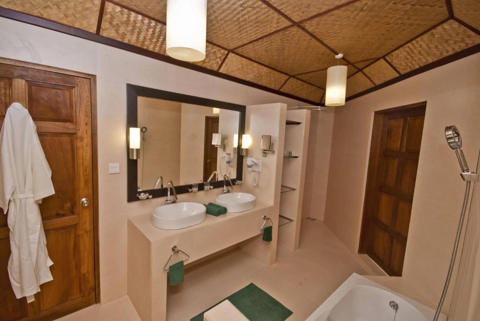 Safari Island Resort