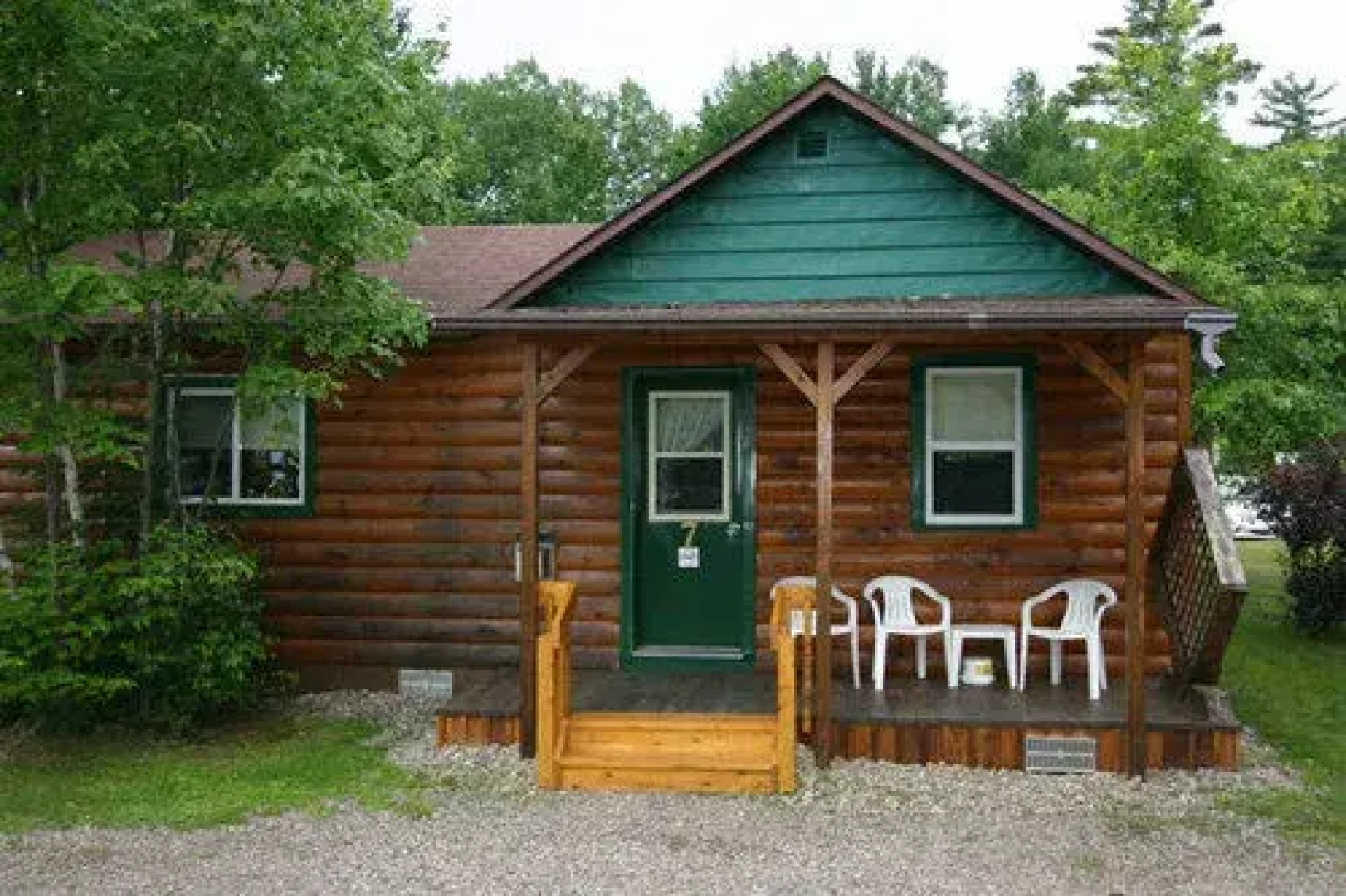 Spectacle Lake Lodge