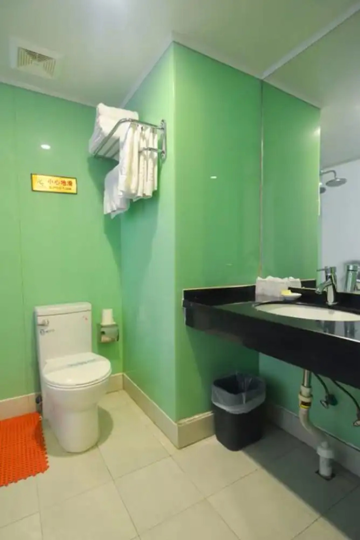 Qinhuangdao Yang Cheng Hotel