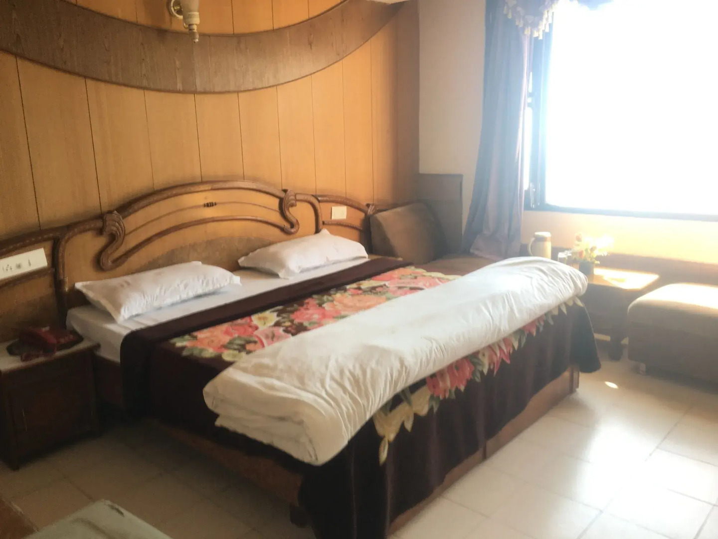 ADB Rooms Hotel Sahiwa