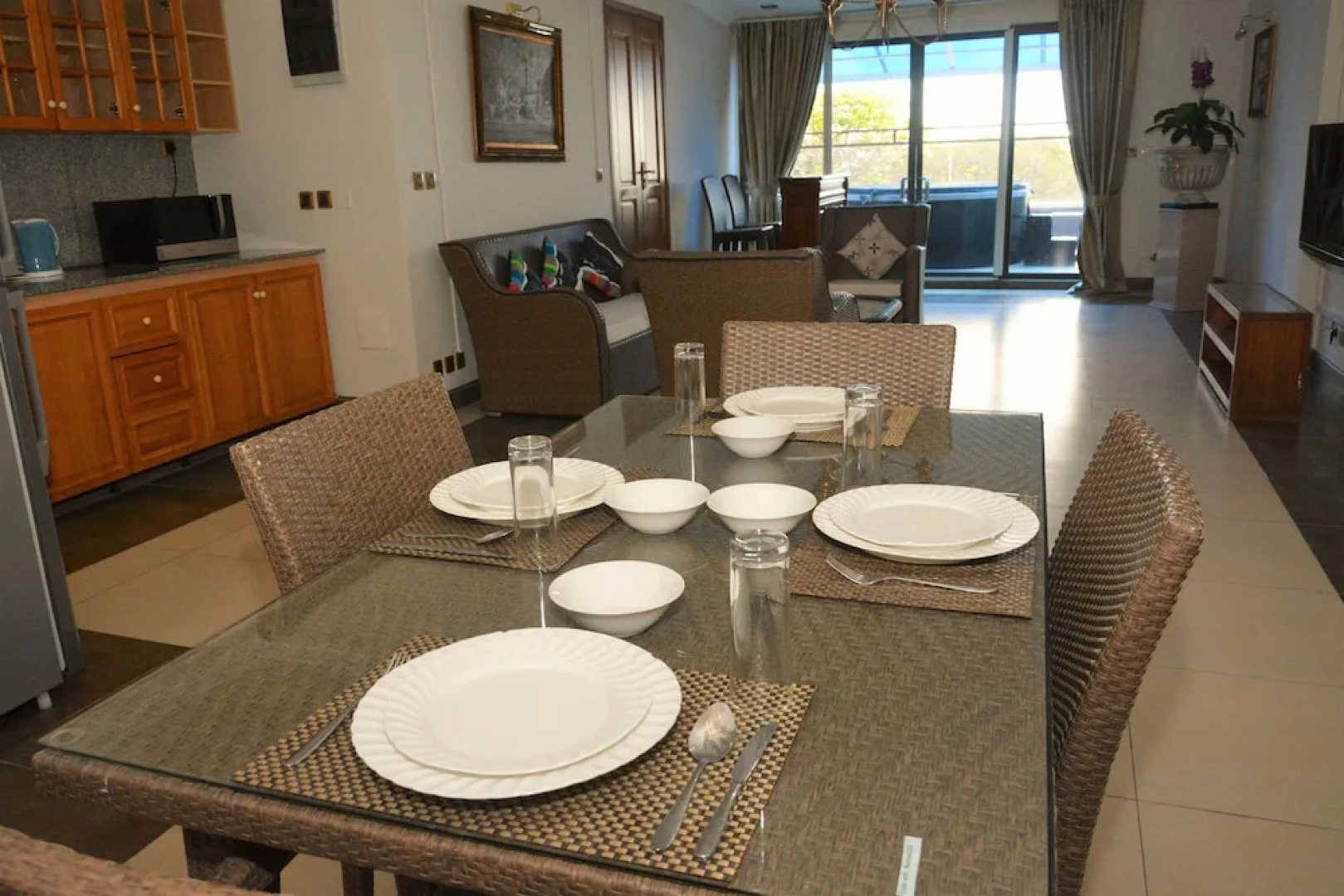 BurNas Beach & Apartments