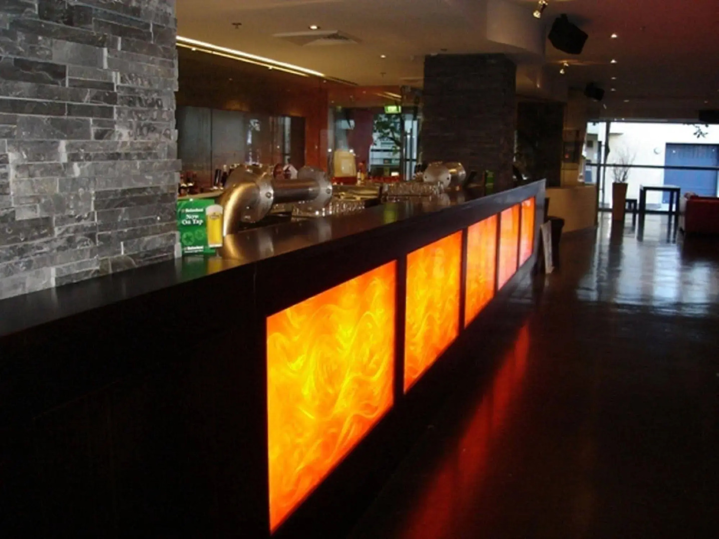 Nomads Melbourne Backpackers