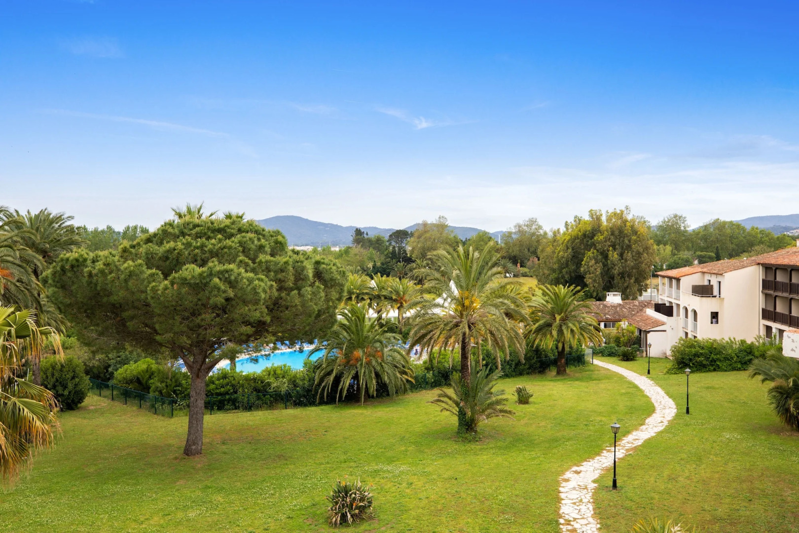 SOWELL Family Port Grimaud