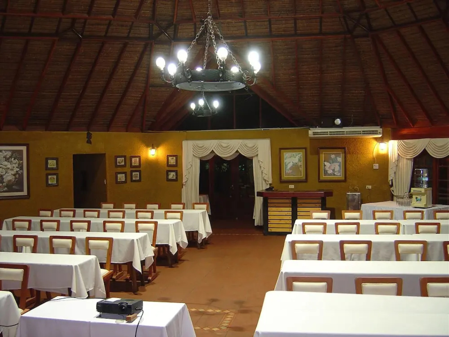 Hotel Rio Selva Resort Santa Cruz