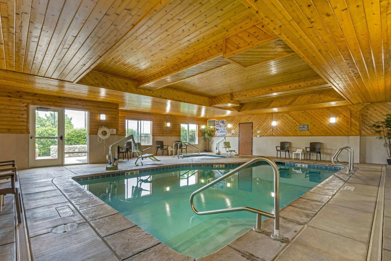 Comfort Suites Redding - Shasta Lake