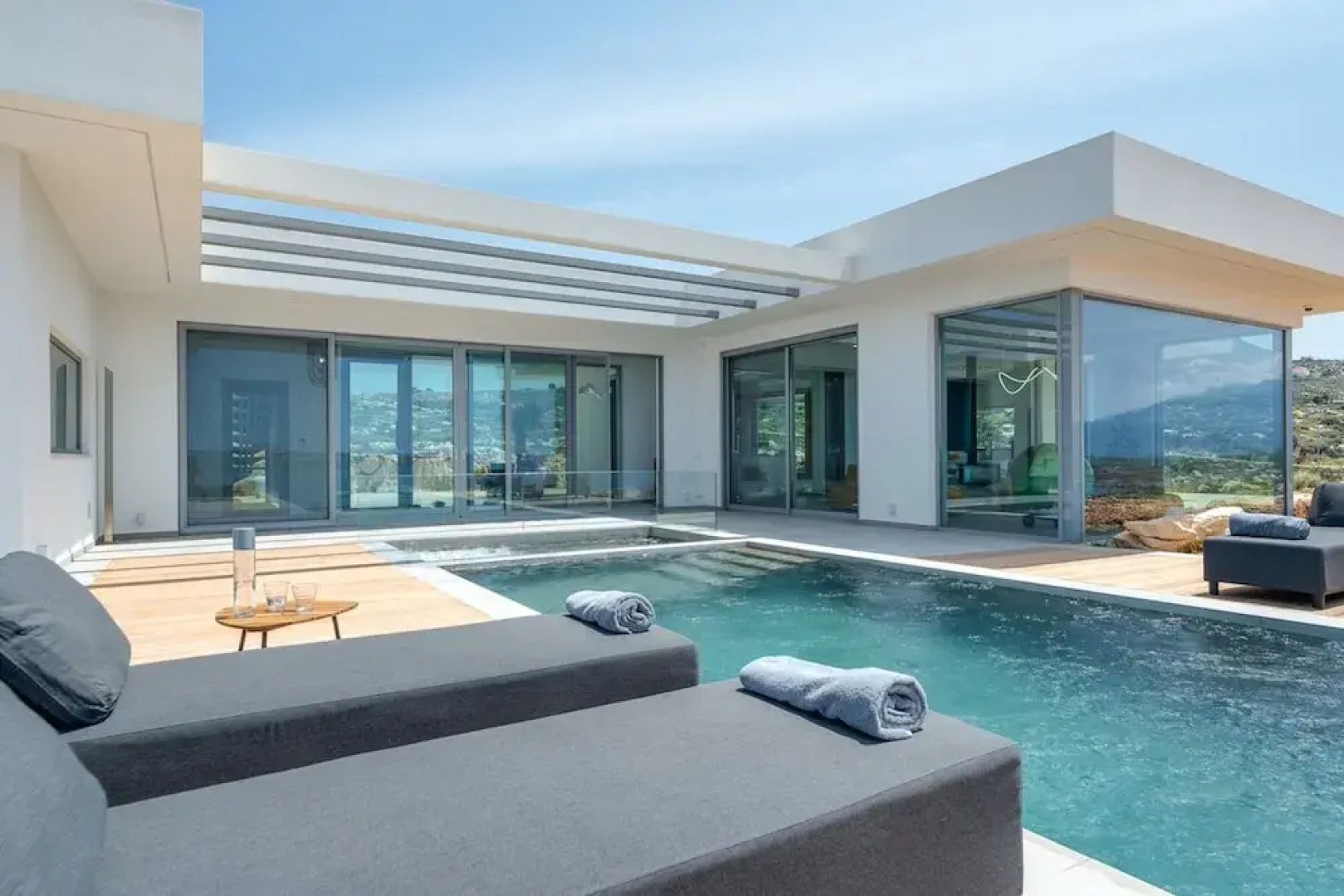 Ici - you are Here - Breathtaking View