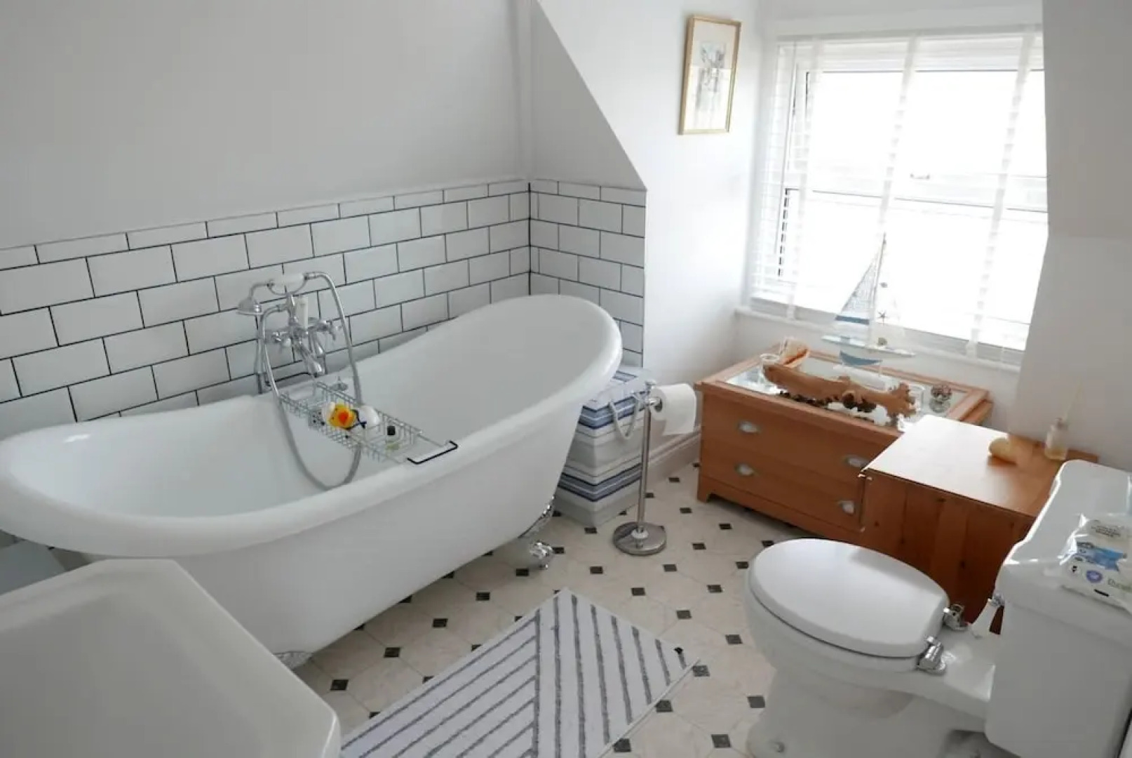 Elegant Edwardian 4-Bed House in Swanage Sea Views