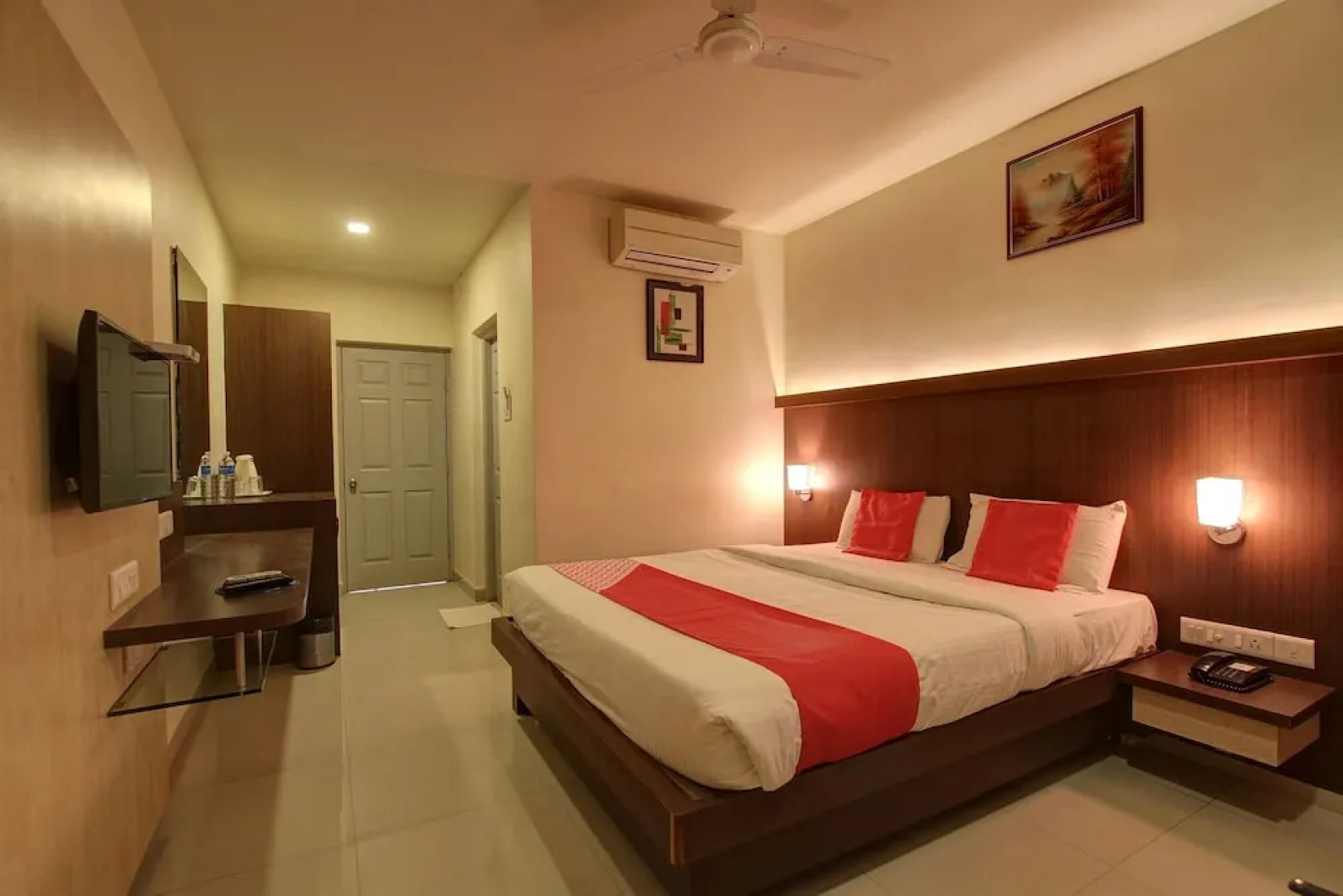 OYO 22528 Hotel Travel Inn