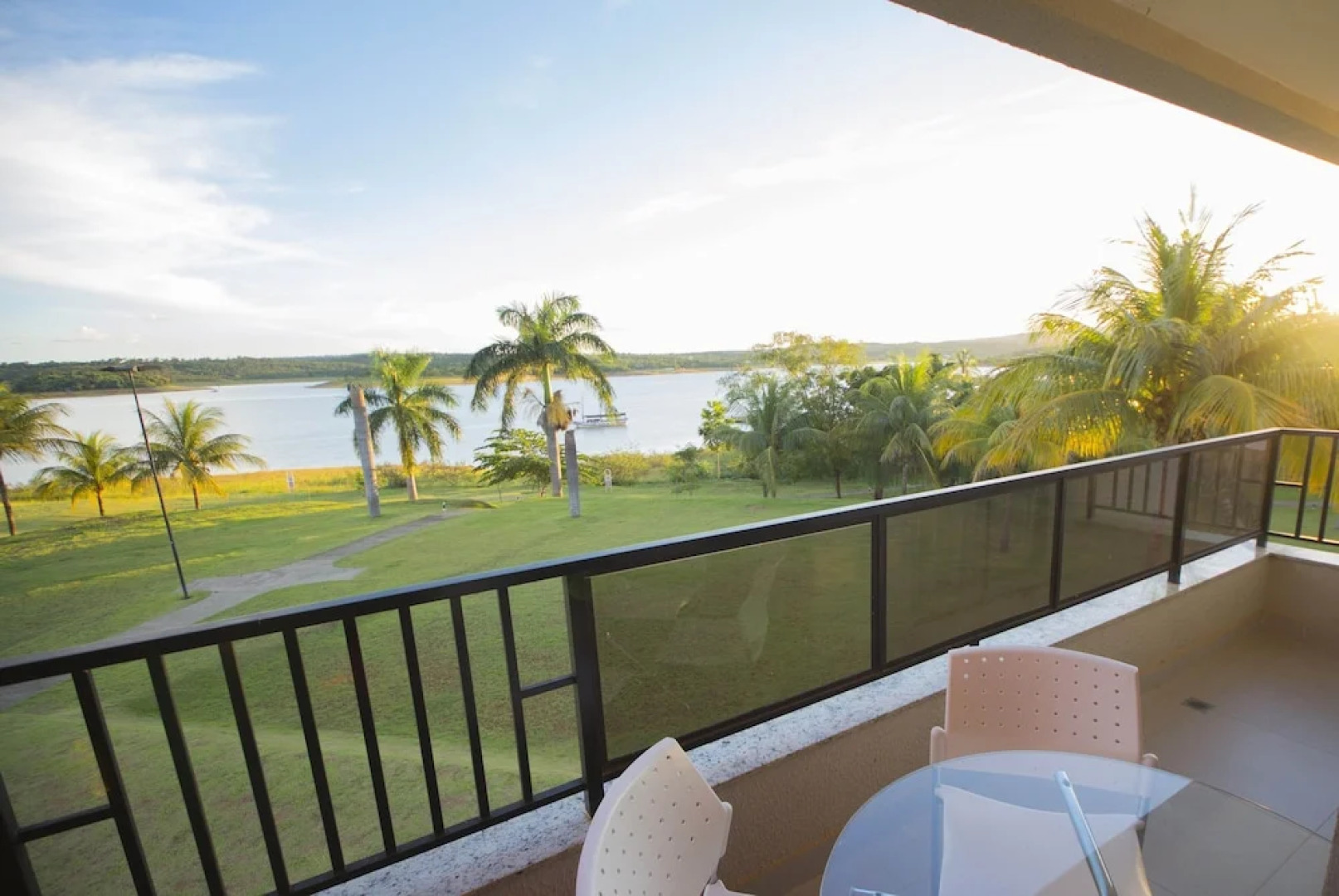 Hotel Marina - Oficial