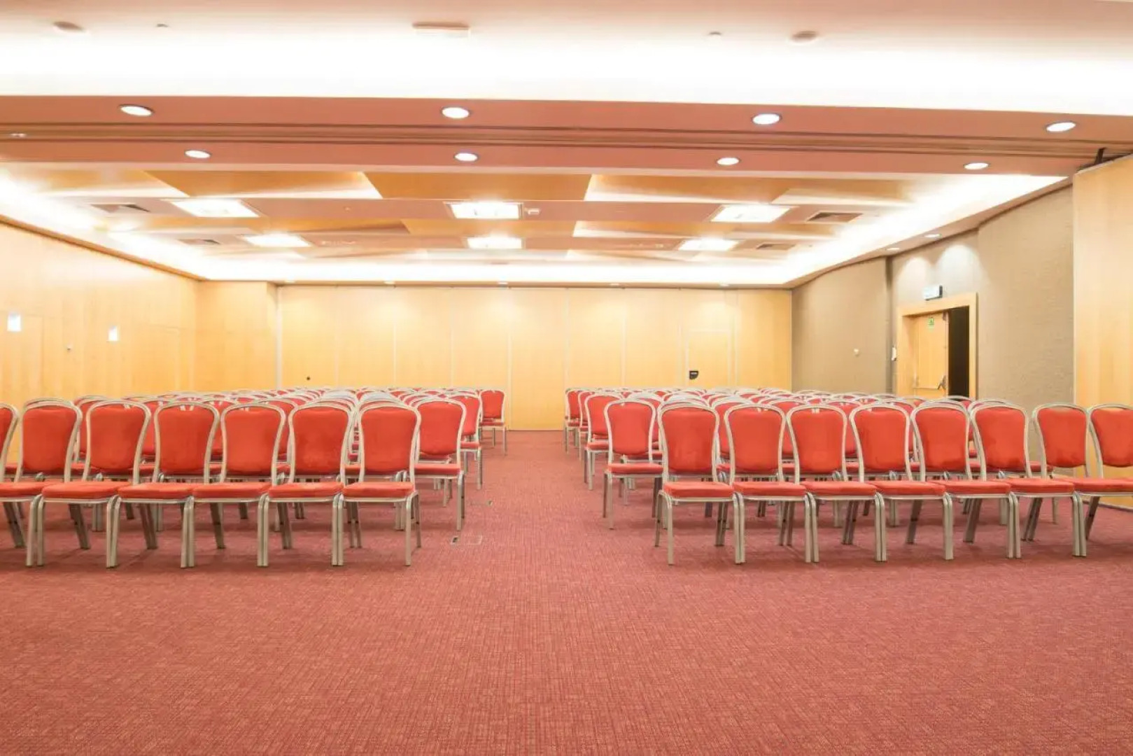 VIP Executive Entrecampos Hotel & Conference
