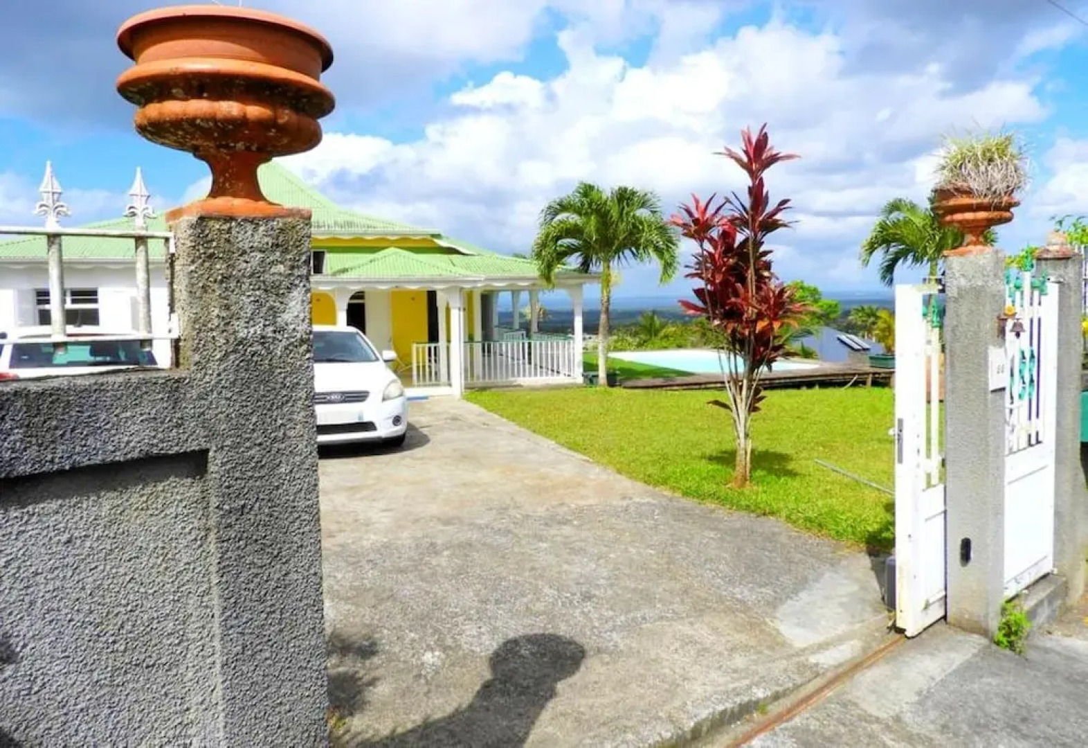 Villa With 2 Bedrooms in Sainte-rose, With Wonderful sea View, Private Pool, Enclosed Garden