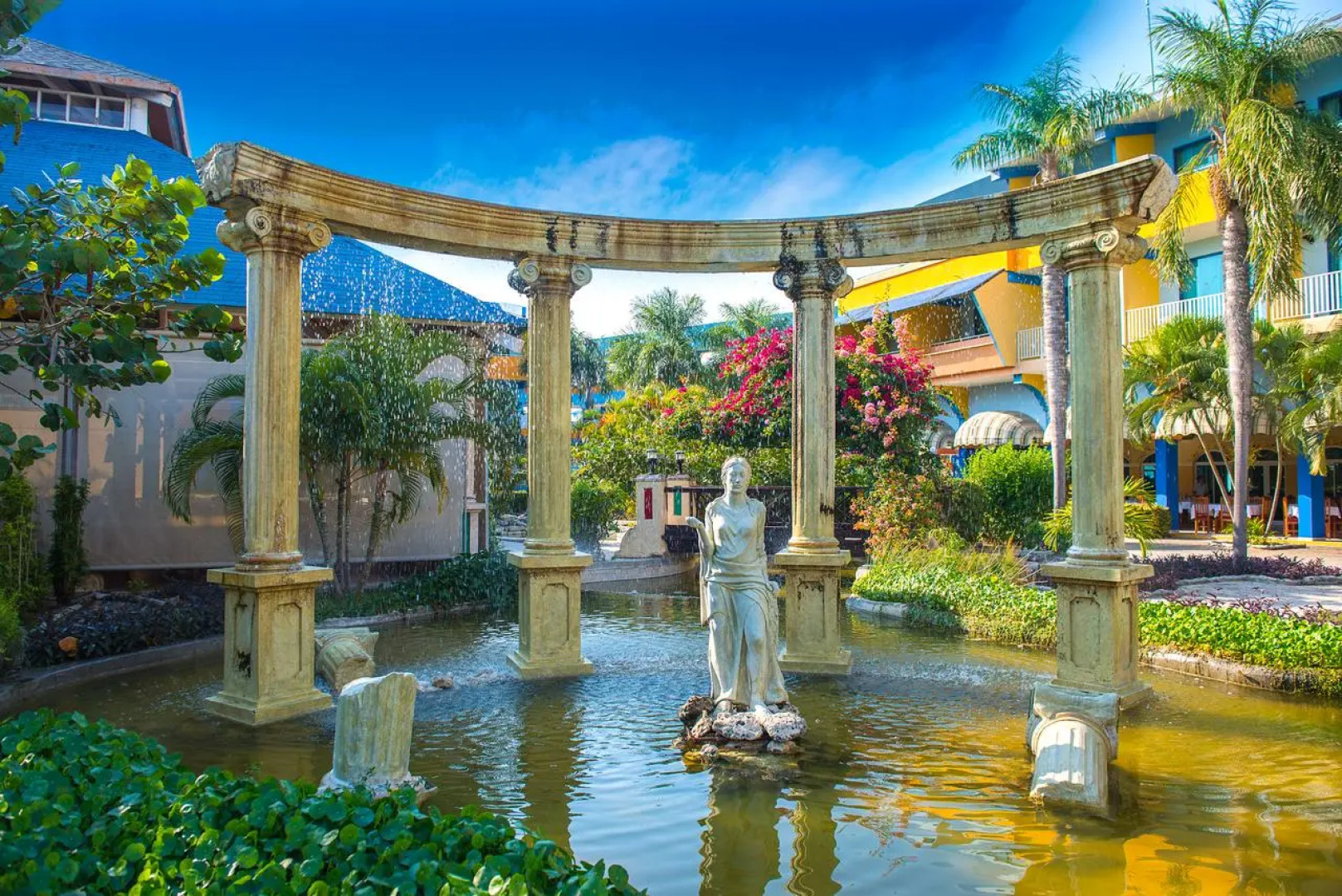 Aston Costa Verde Beach Resort