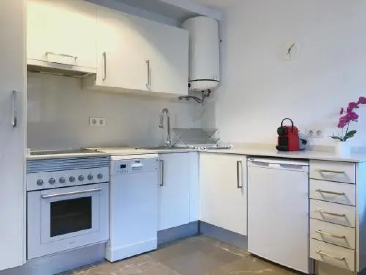 Apartamentos Living Valencia-Vitoria