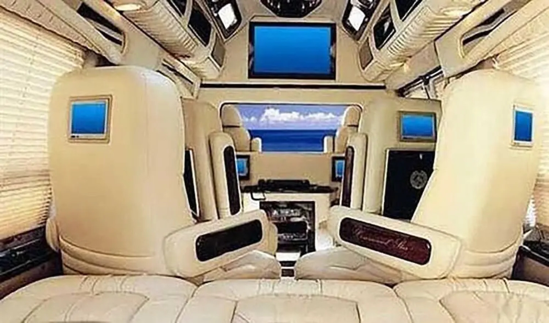 Xilingol Auspicious Horses