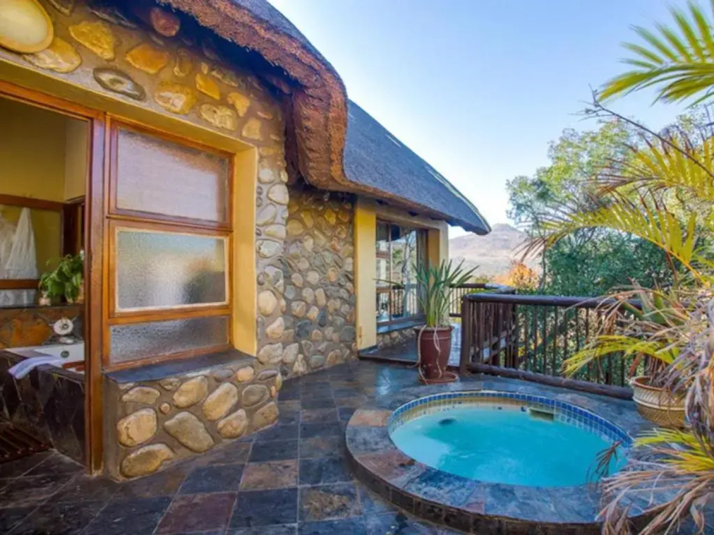 Mkuze Falls Game Lodge