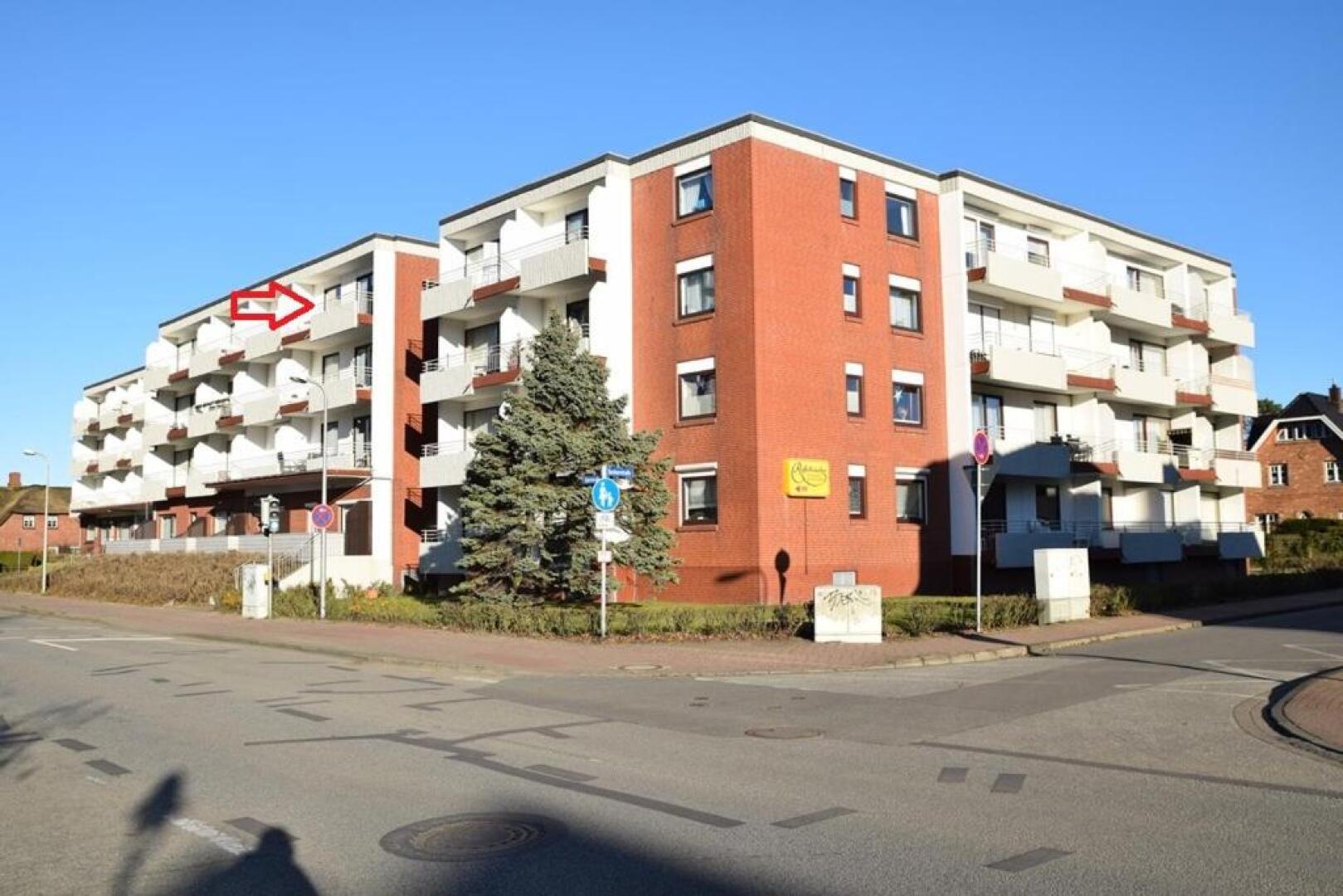 Geräumiges 2-Zimmer-Appartement in der 3. Etage des Hauses.