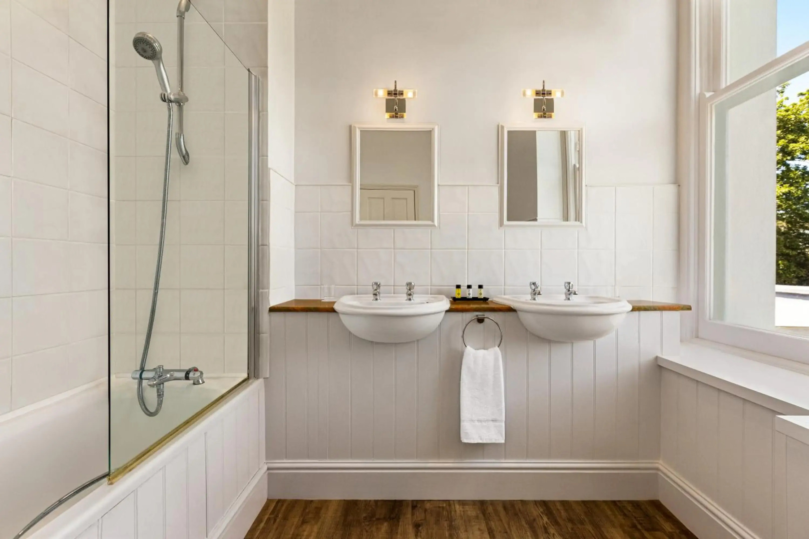 Trenython Manor Hotel & Spa