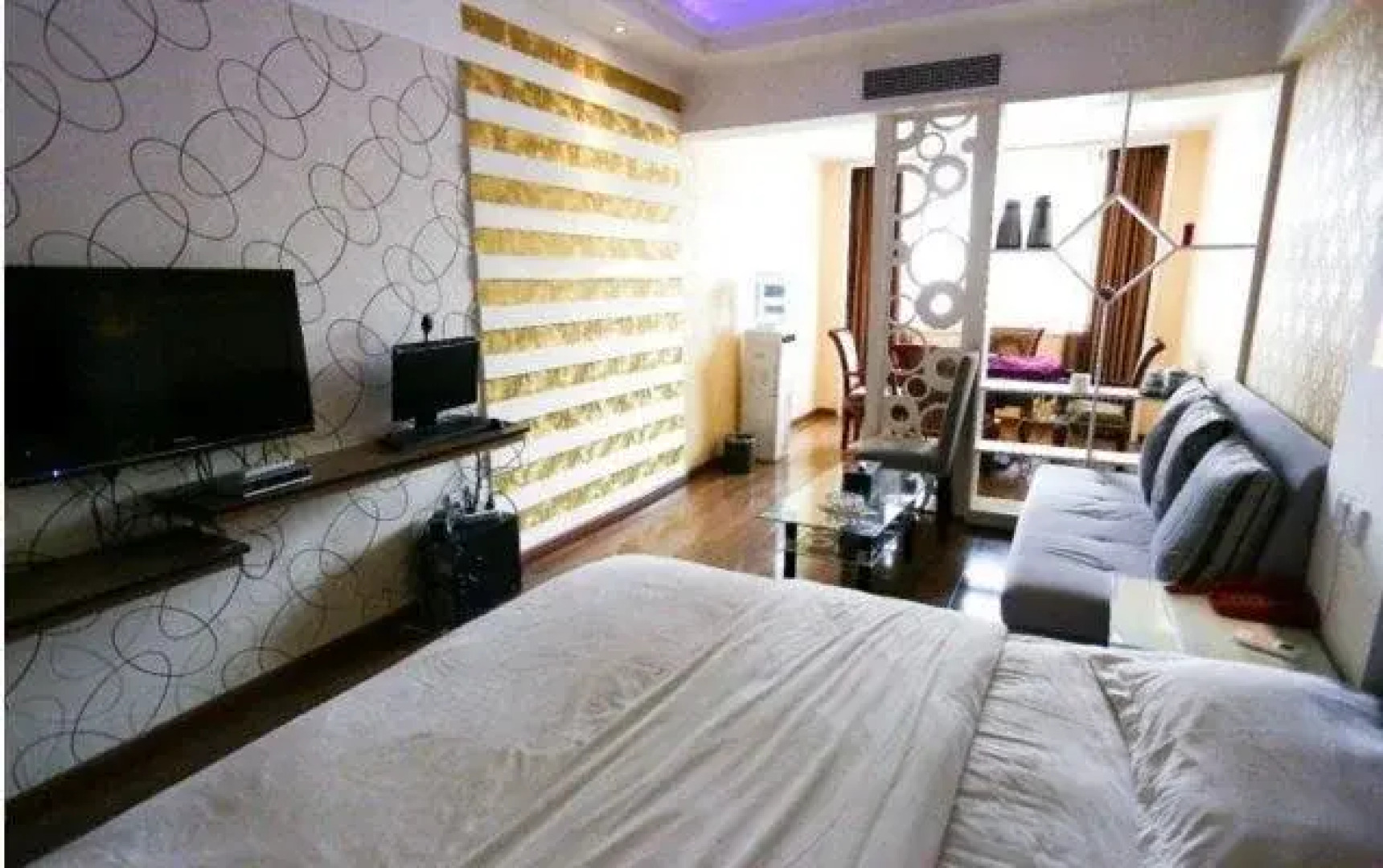 Yanting Jinxin Business Hotel