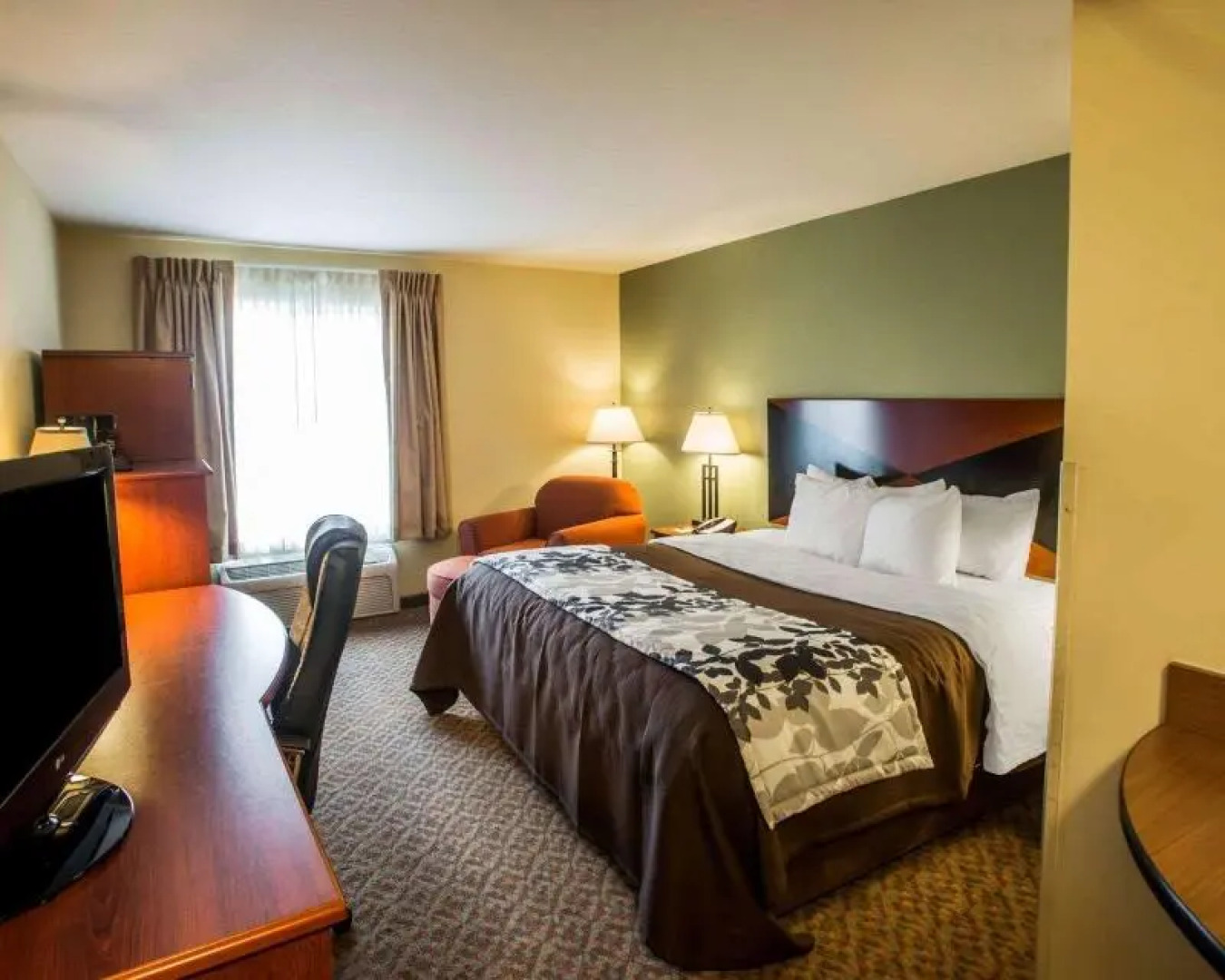 Sleep Inn & Suites Oakley Area