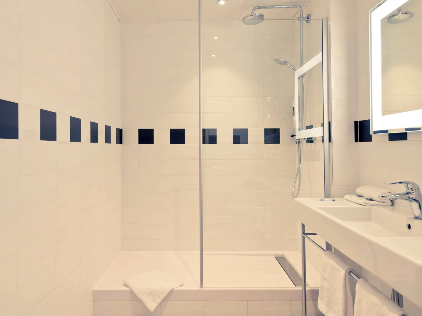 Mercure Nice Marche aux Fleurs