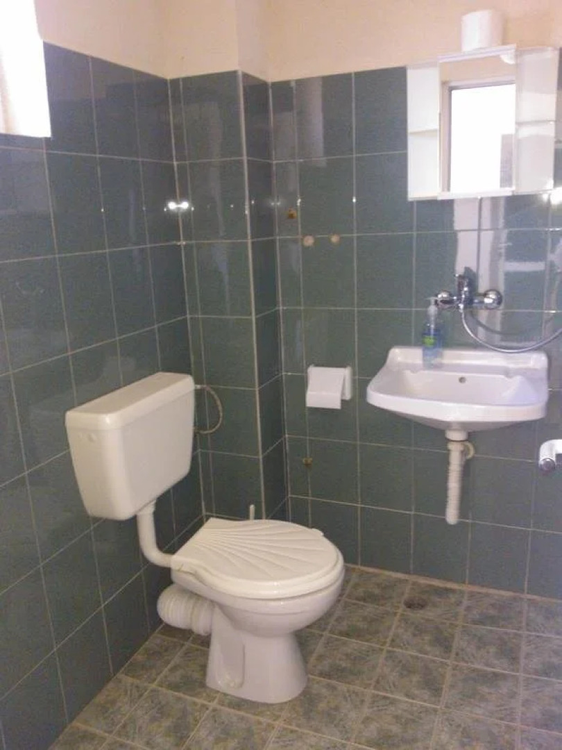 Guest House Evin Rai